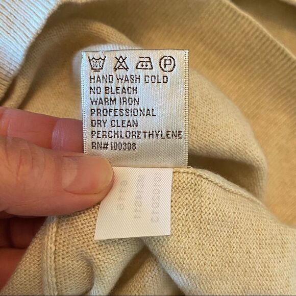 Peter Millar V neck sweater - Picture 3 of 6